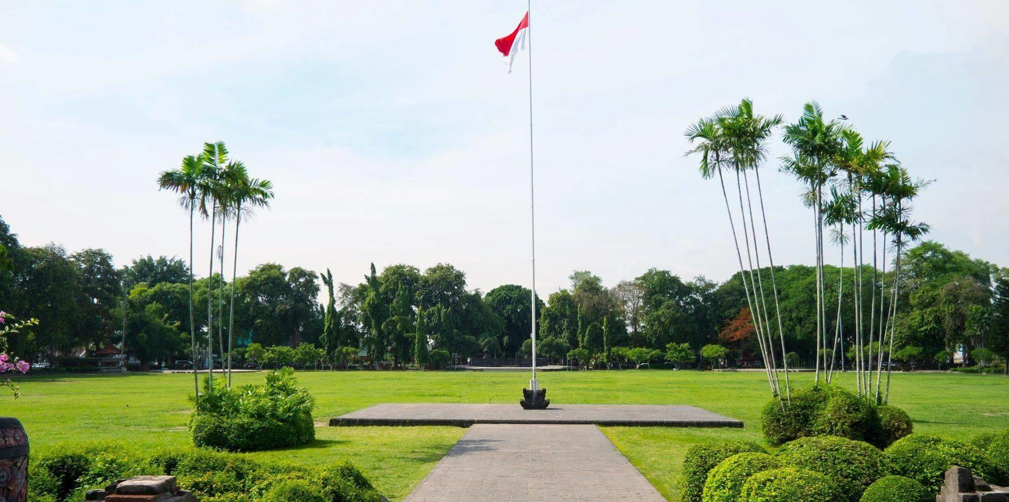 Grand Mirah Boutique Hotel Denpasar Exteriör bild