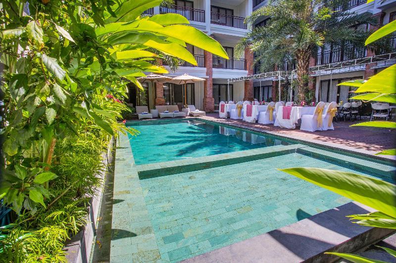 Grand Mirah Boutique Hotel Denpasar Exteriör bild